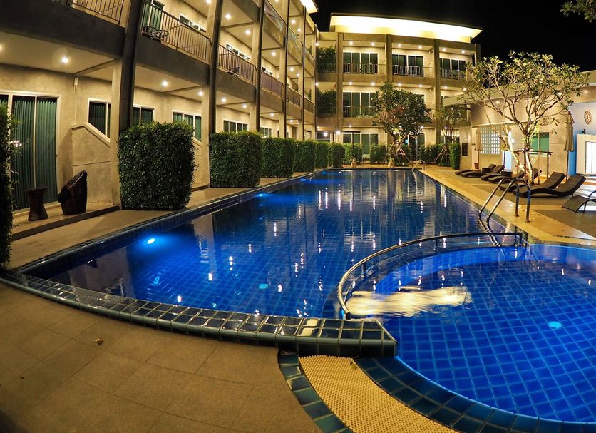 Kolam renang Gambar
