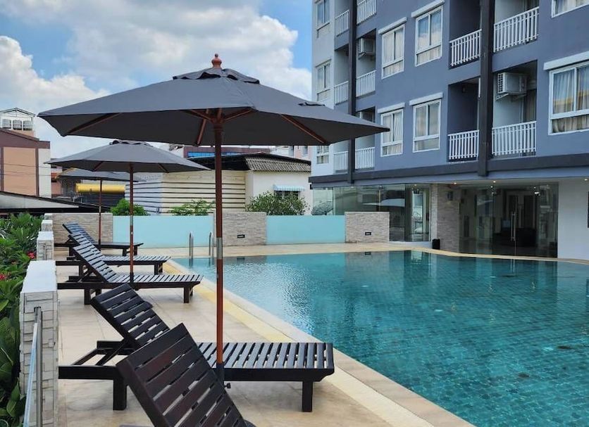 Kolam renang Gambar