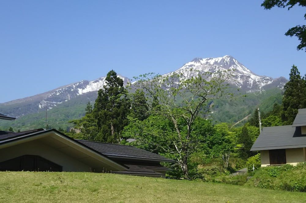 Pemandangan luar