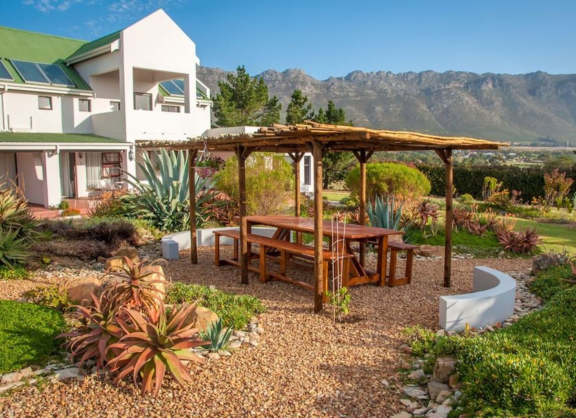 Patio Gambar