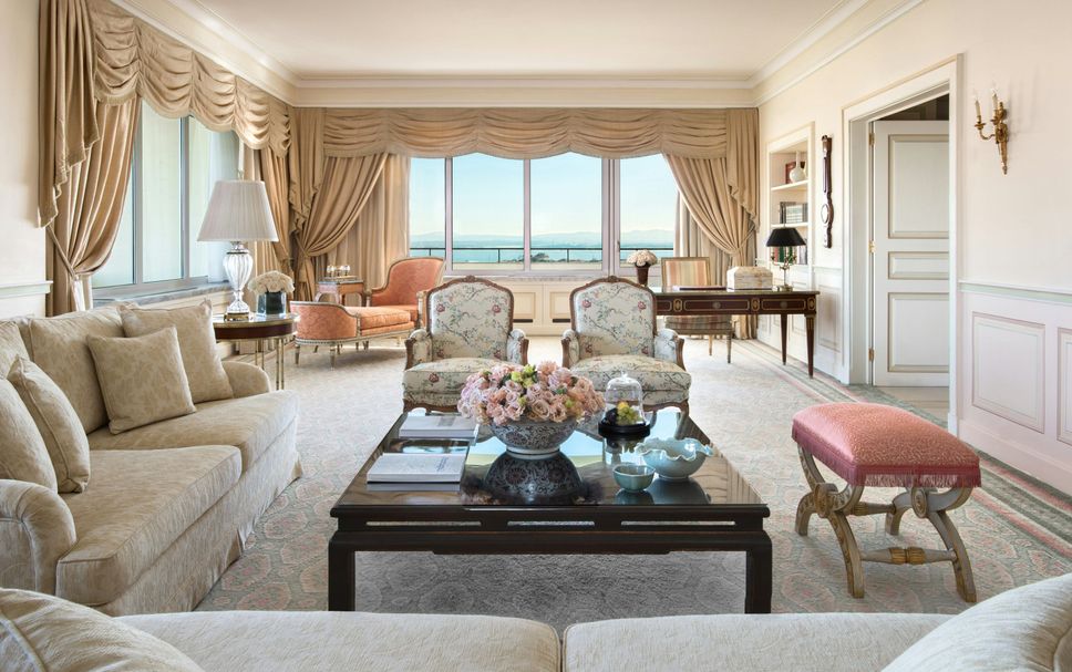 Hotel amenity Gambar
