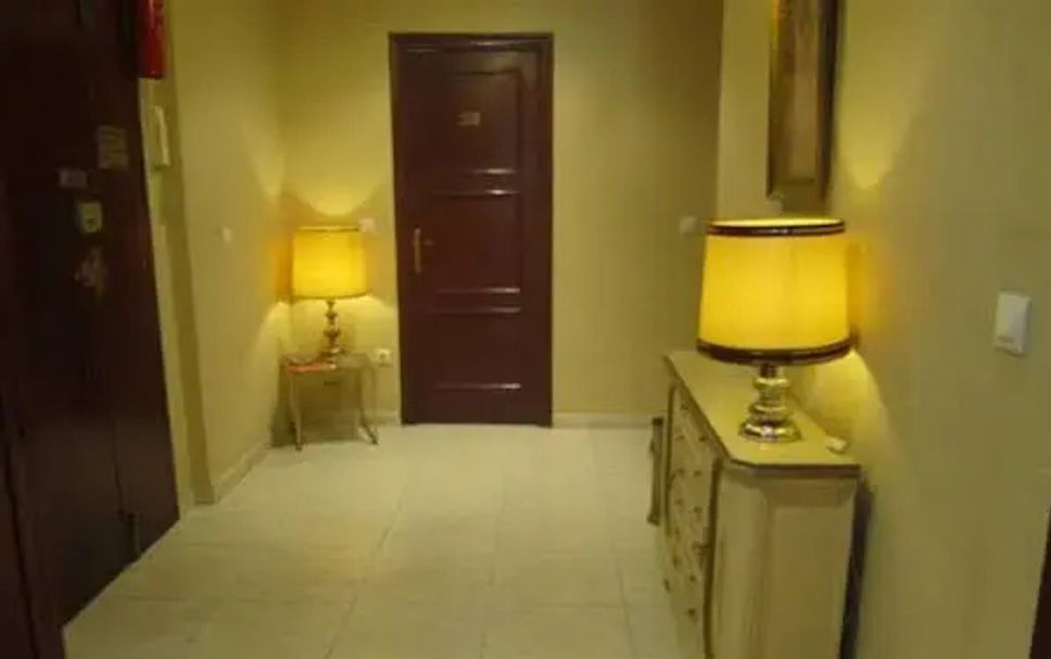 hallway Gambar