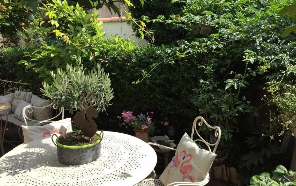 Patio Gambar