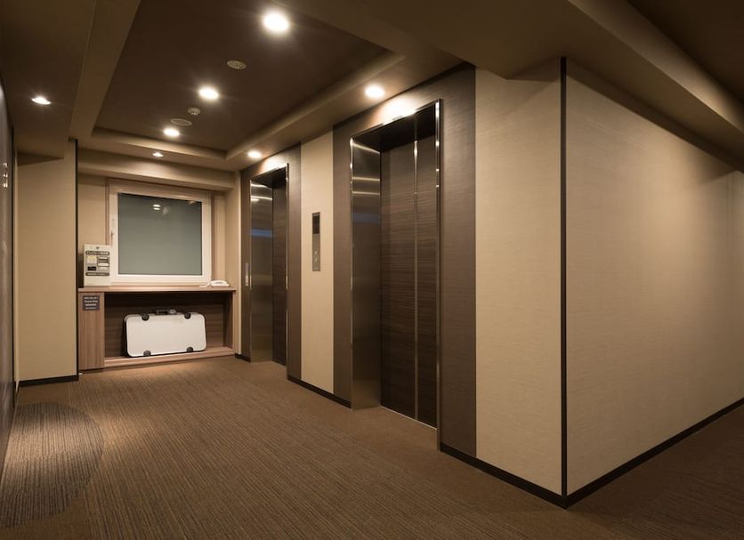 hallway Gambar
