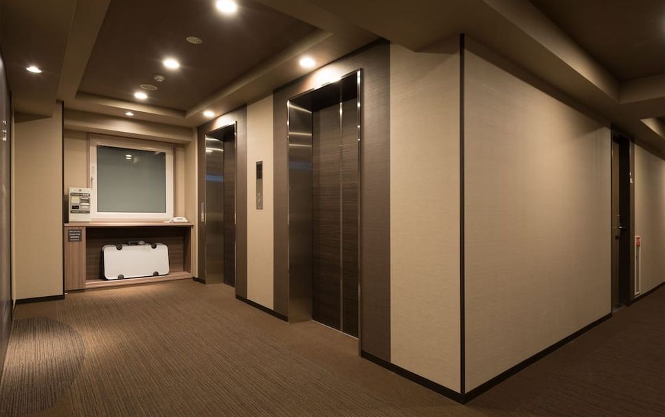 hallway Gambar