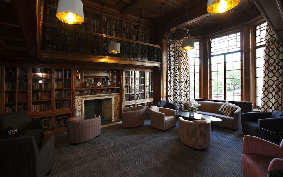 Balai Menunggu Gambar