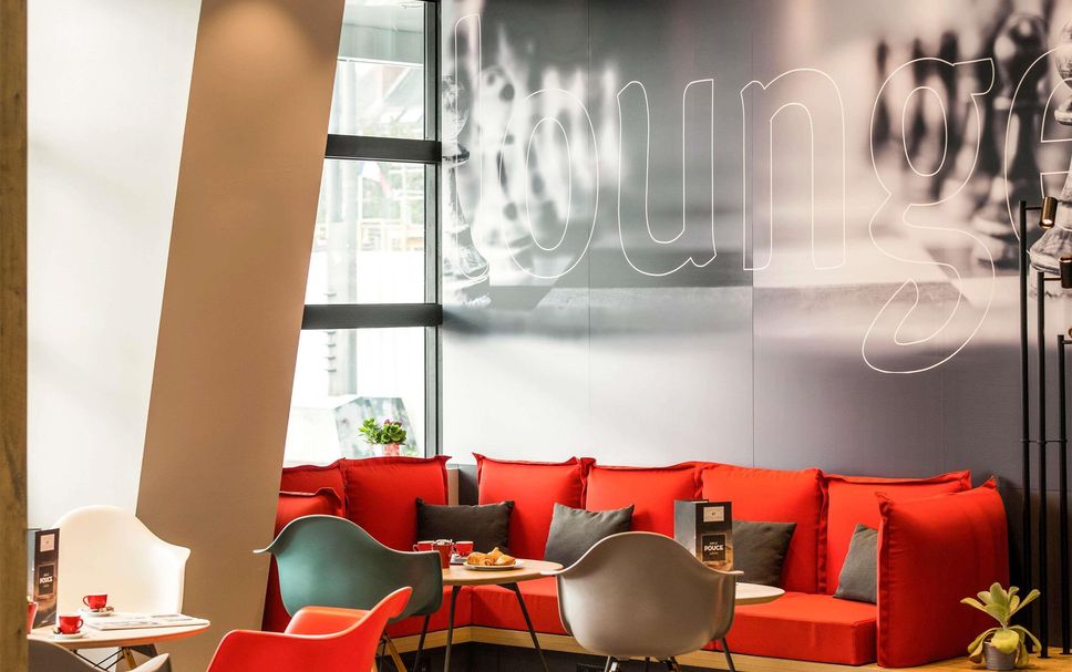 Balai Menunggu Gambar