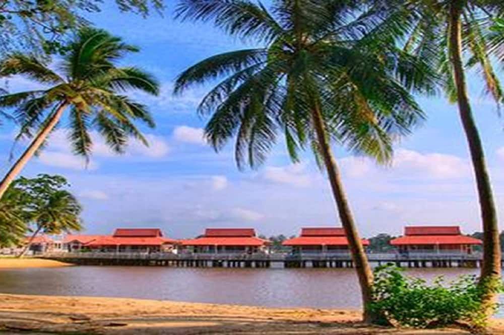 Pemandangan luar
