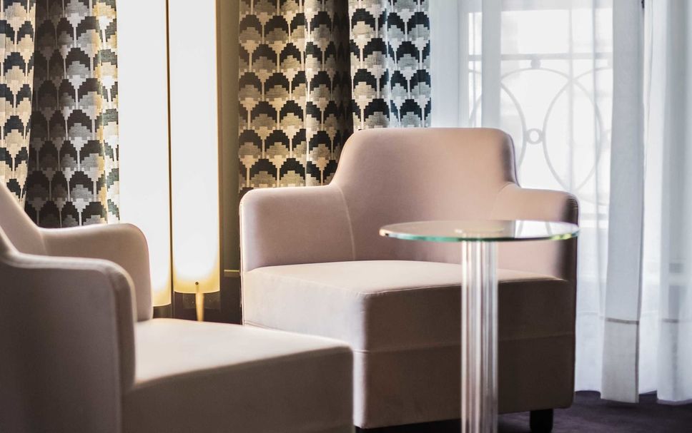 Balai Menunggu Gambar