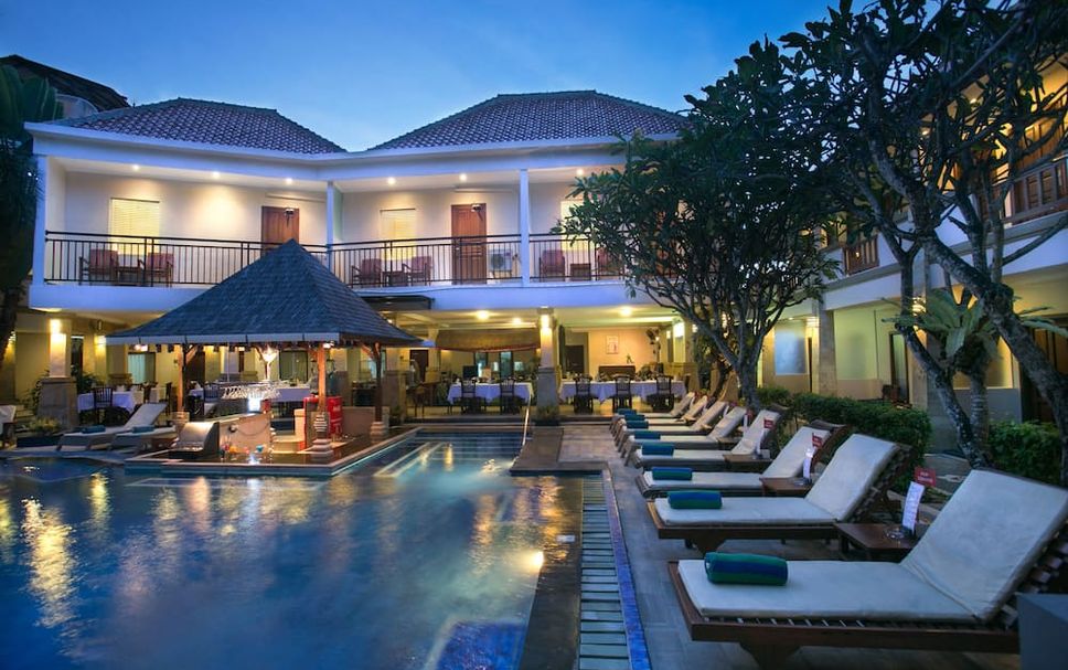 Kolam renang Gambar
