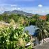 Pemandangan luar