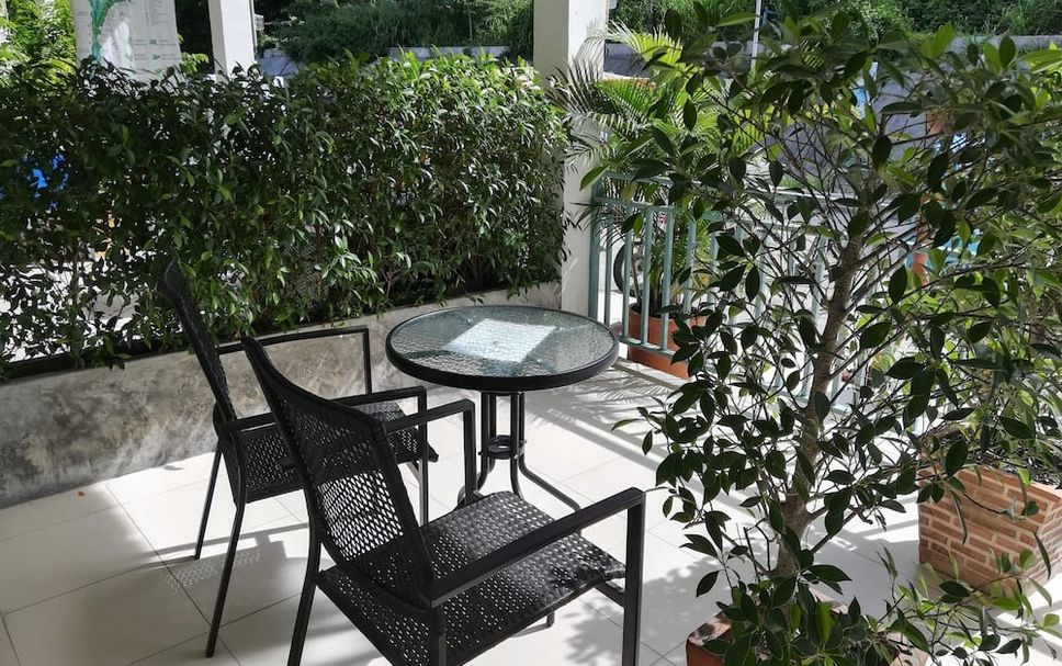 Patio Gambar