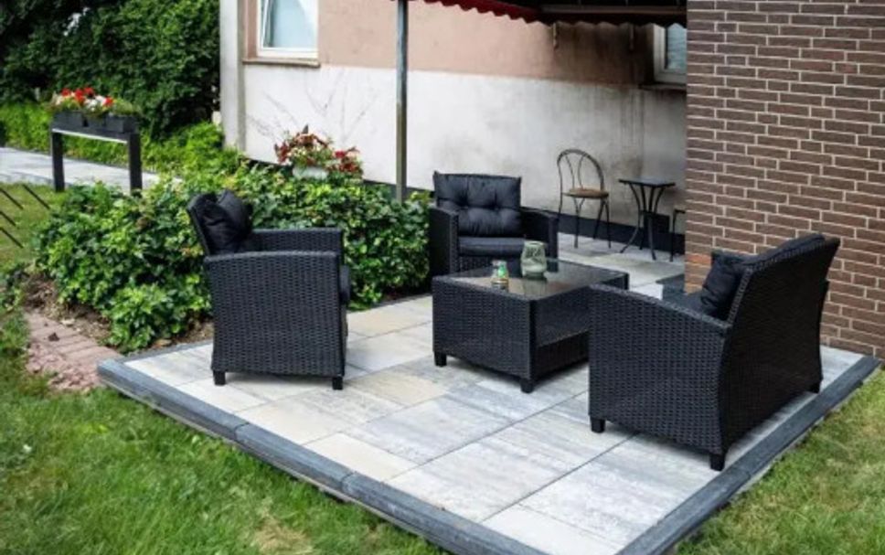Patio Gambar