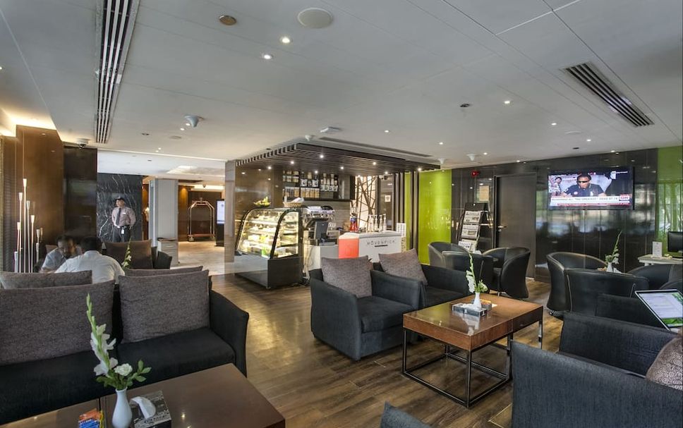 Balai Menunggu Gambar