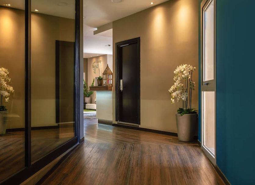hallway Gambar