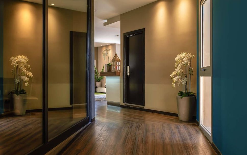 hallway Gambar