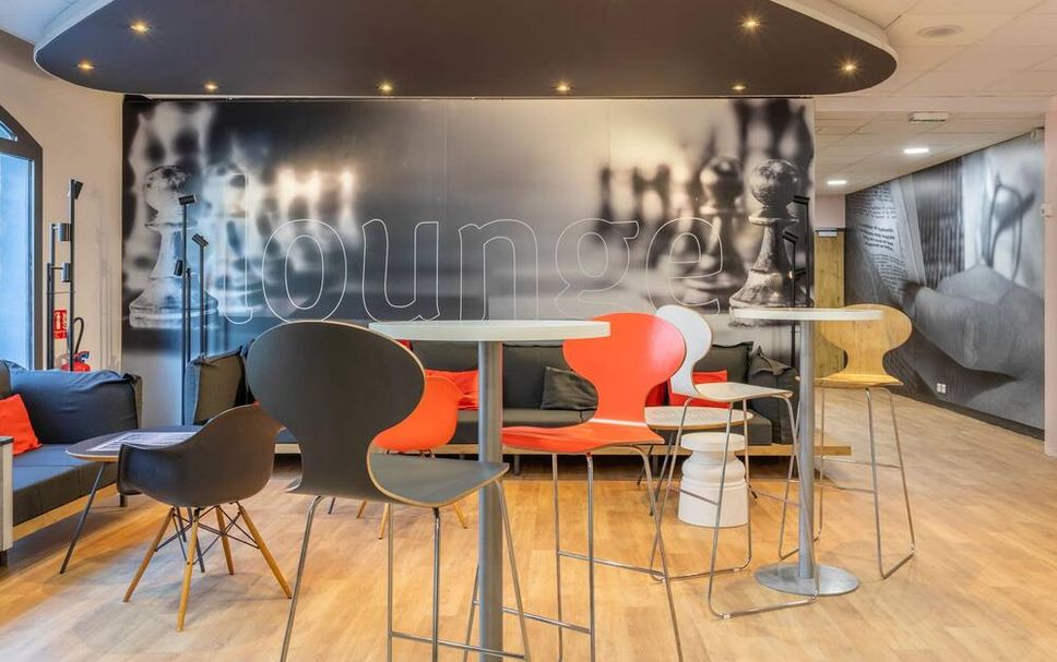 Balai Menunggu Gambar