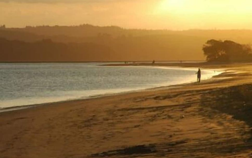 Pantai Gambar