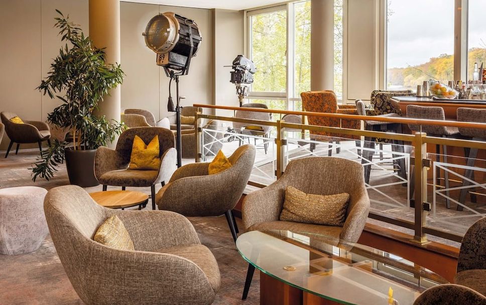 Balai Menunggu Gambar