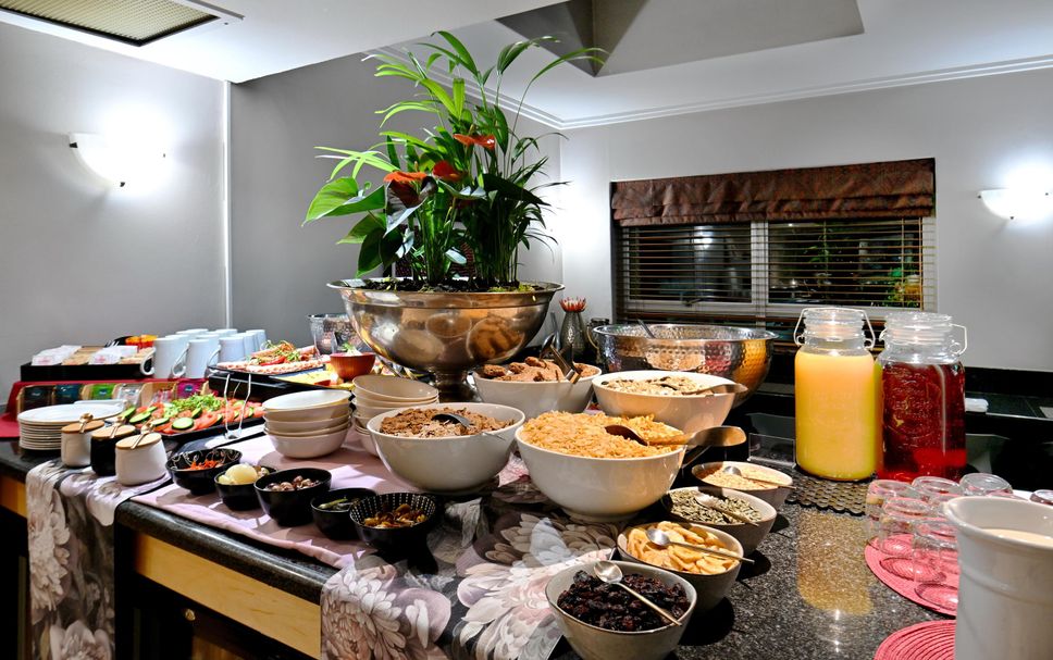 Buffet Gambar