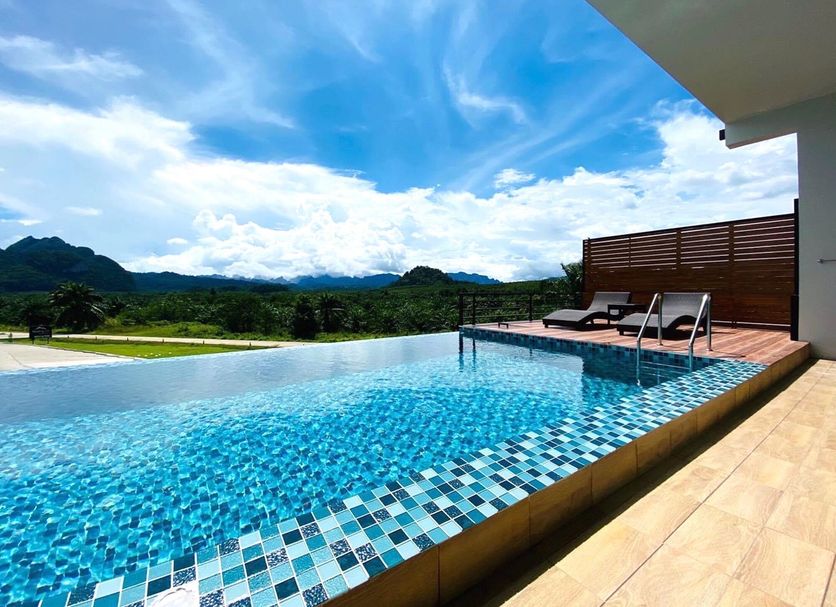 Kolam renang Gambar