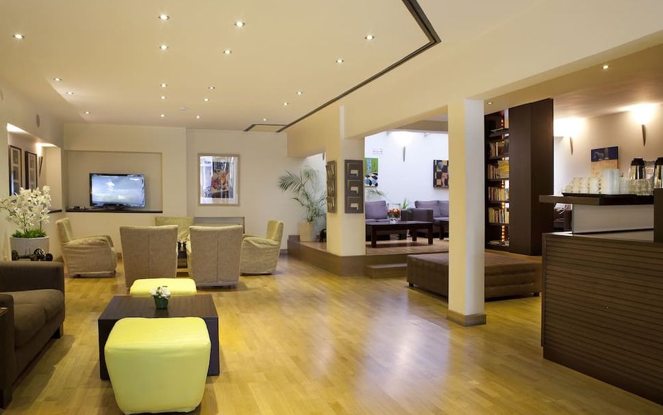 Balai Menunggu Gambar