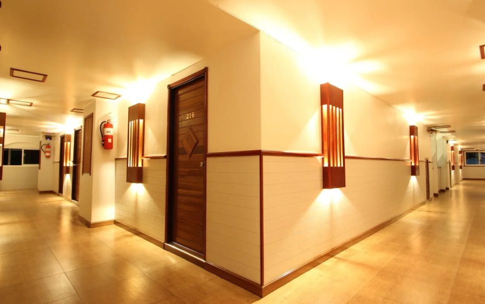 hallway Gambar