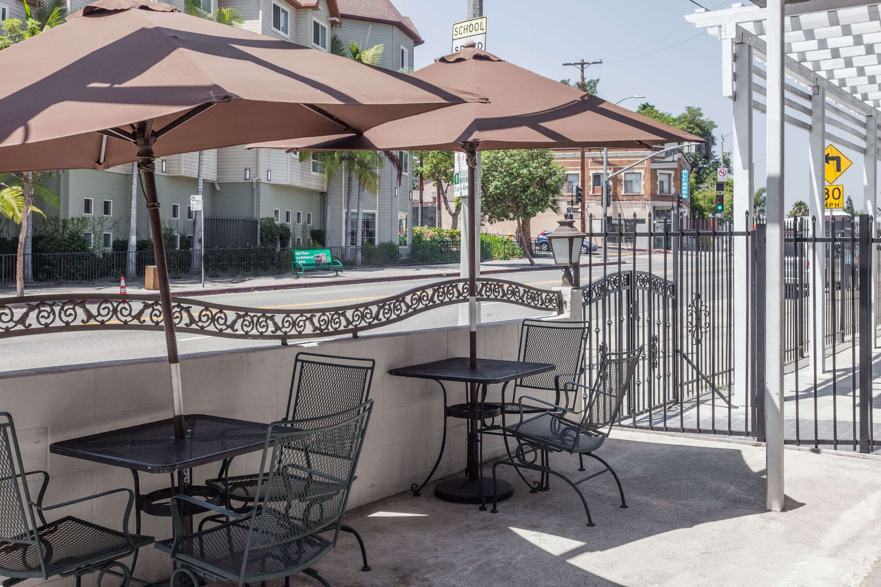 Patio Gambar