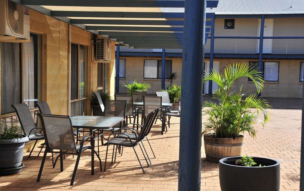 Patio Gambar