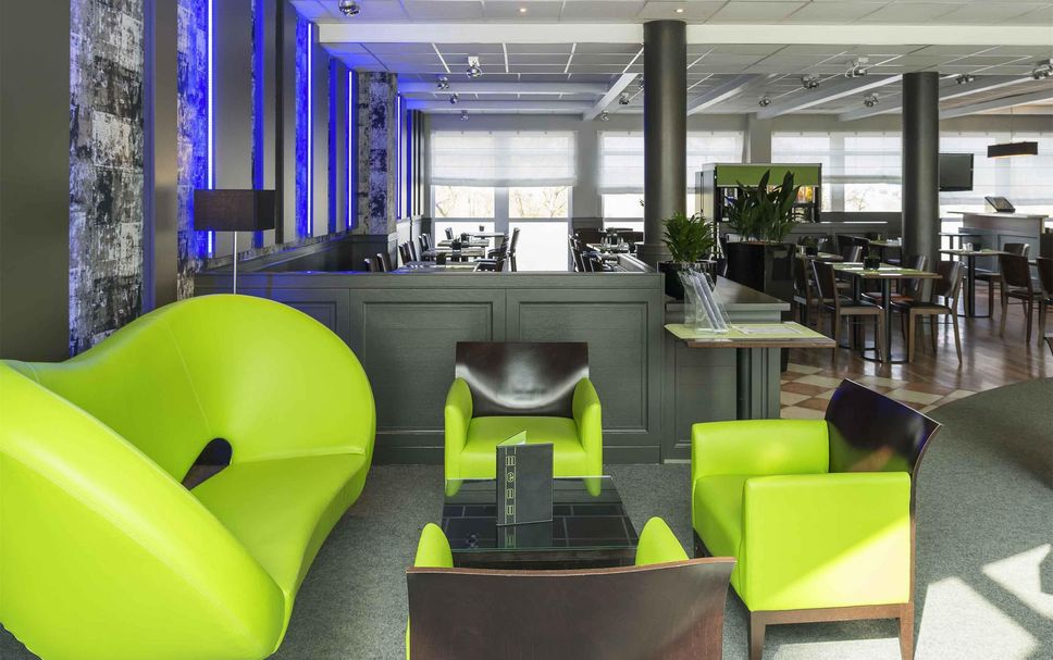 Balai Menunggu Gambar