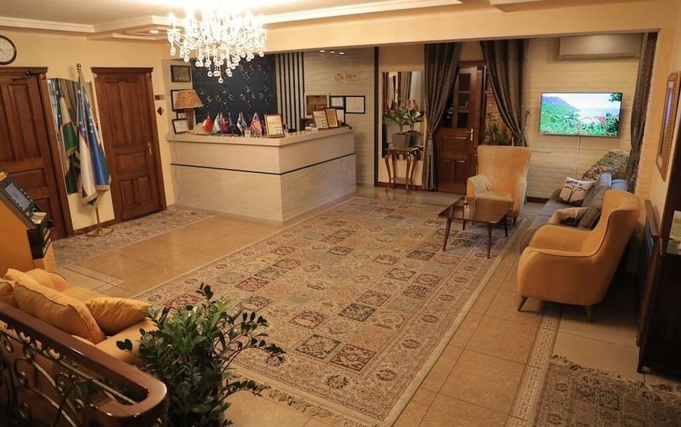 Meja Penyambut Tetamu Gambar