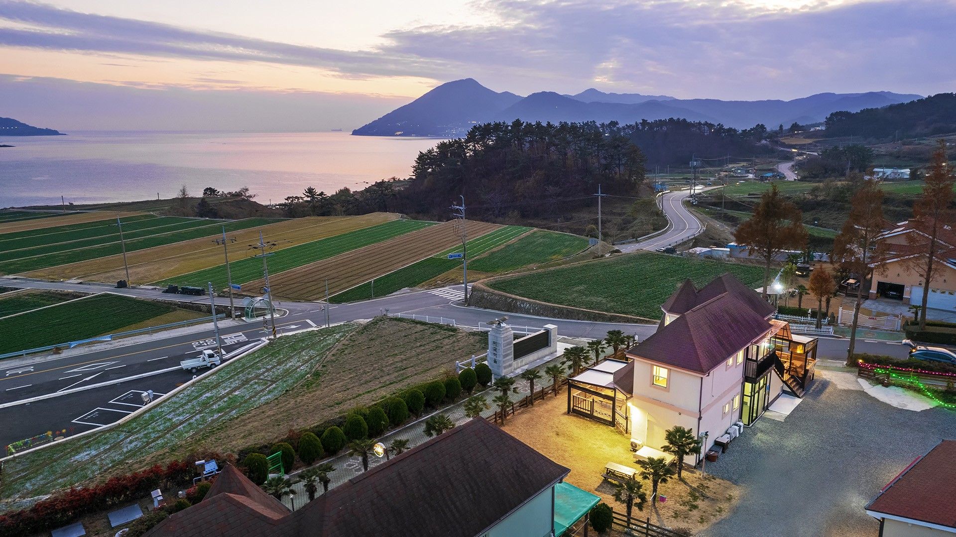 Pemandangan luar