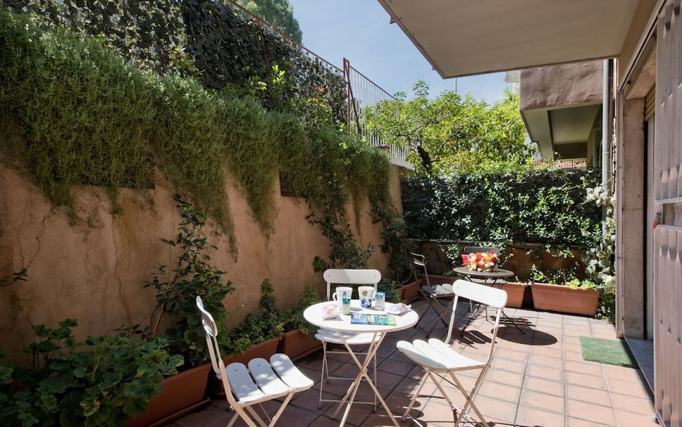 Patio Gambar