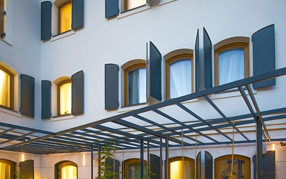 Patio Gambar