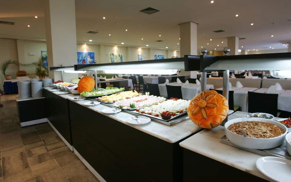 Buffet Gambar
