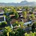 Pemandangan luar