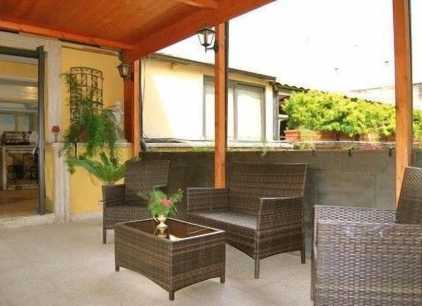 Patio Gambar