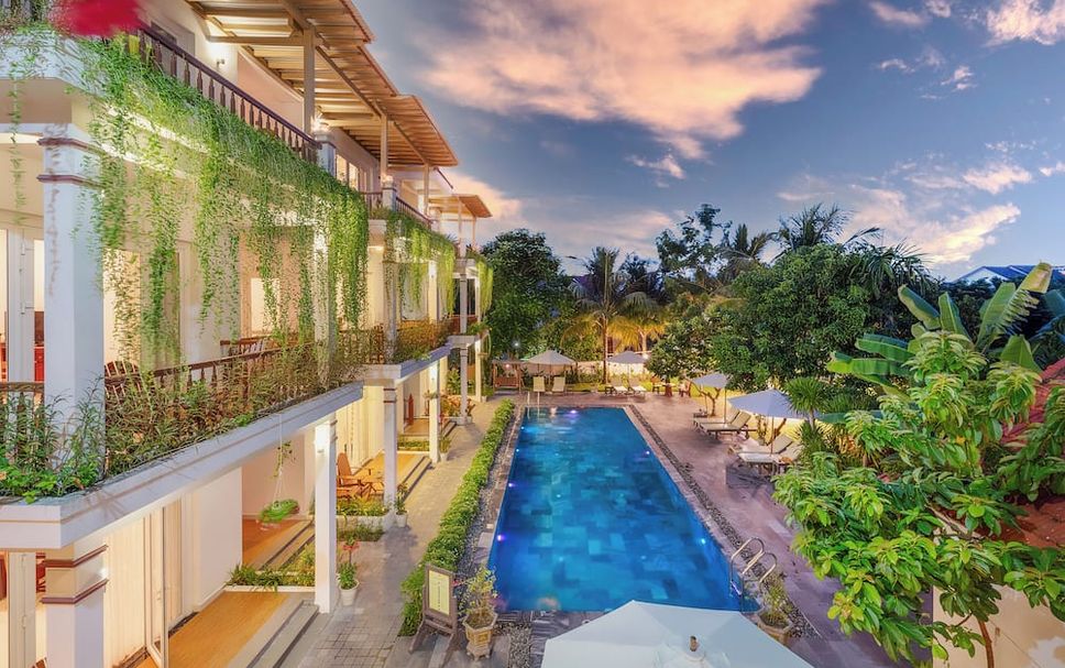 Kolam renang Gambar