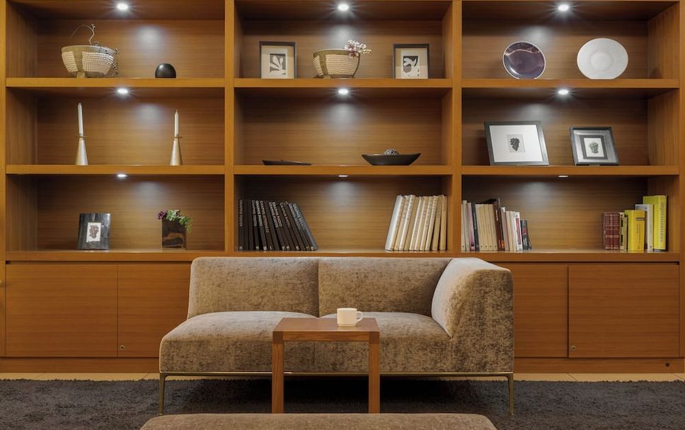 Balai Menunggu Gambar