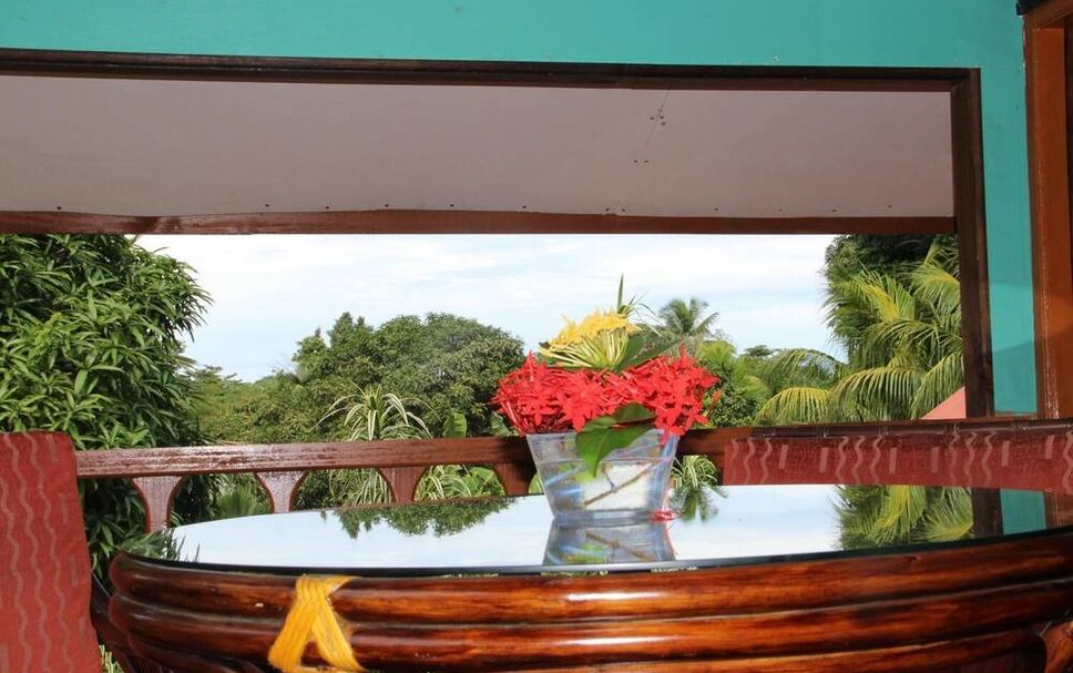 Balkoni Gambar