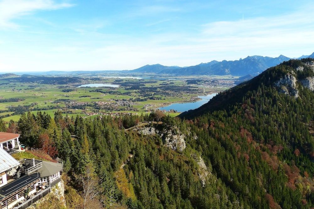 Pemandangan luar
