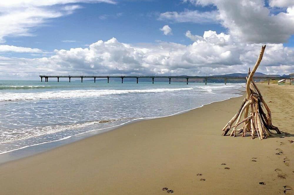 Pantai Gambar