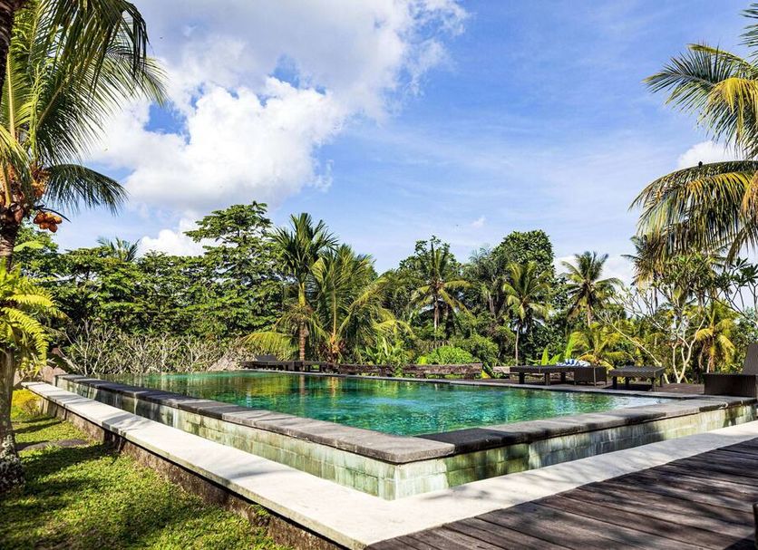 Kolam renang Gambar