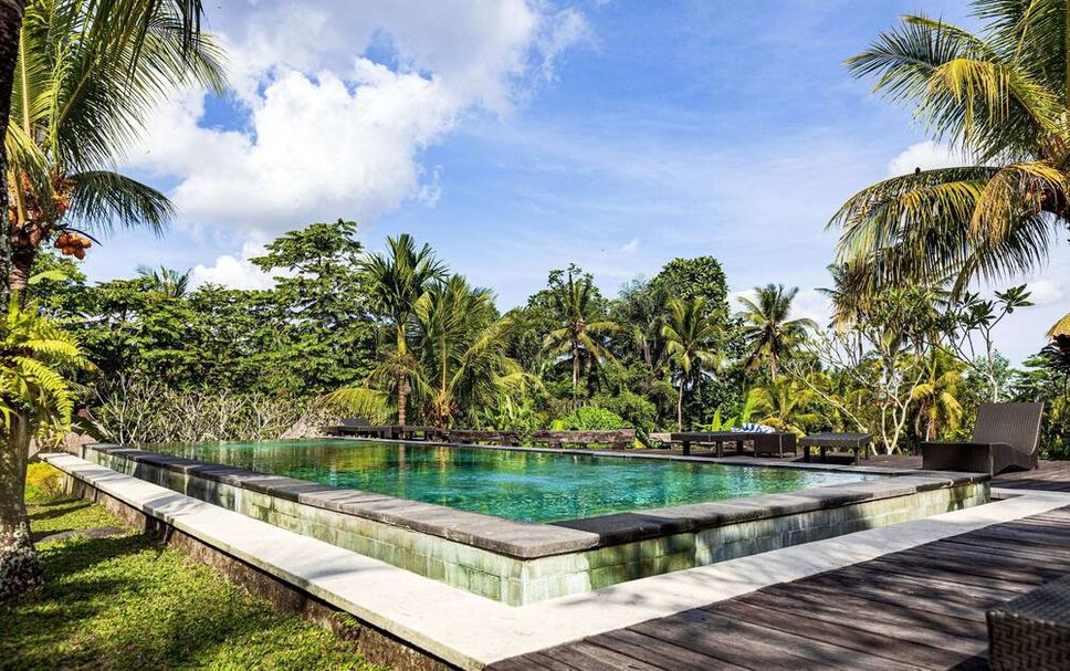 Kolam renang Gambar