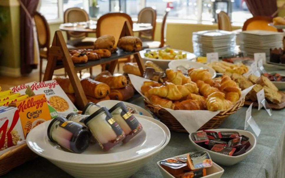 Buffet Gambar