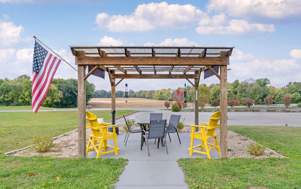 Patio Gambar