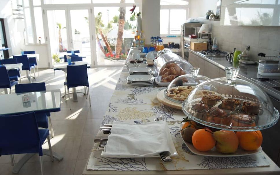 Buffet Gambar