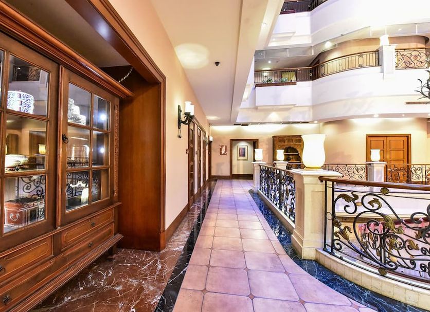 hallway Gambar