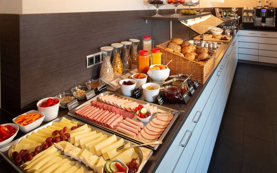 Buffet Gambar
