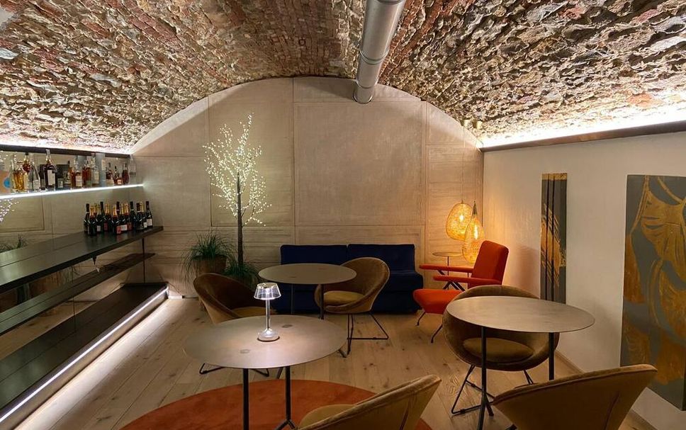 Balai Menunggu Gambar